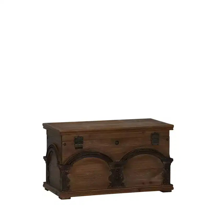 Petit coffre de rangement en bois brun à arche