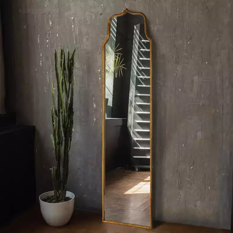 Miroir mural arqué sur pied en métal, or antique, 70 pouces