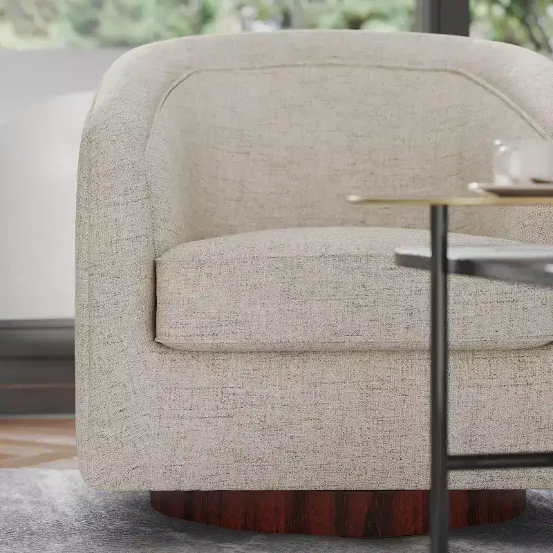 Fauteuil d'appoint commercial Club avec base pivotante à 360 degrés en métal et accoudoirs inclinés