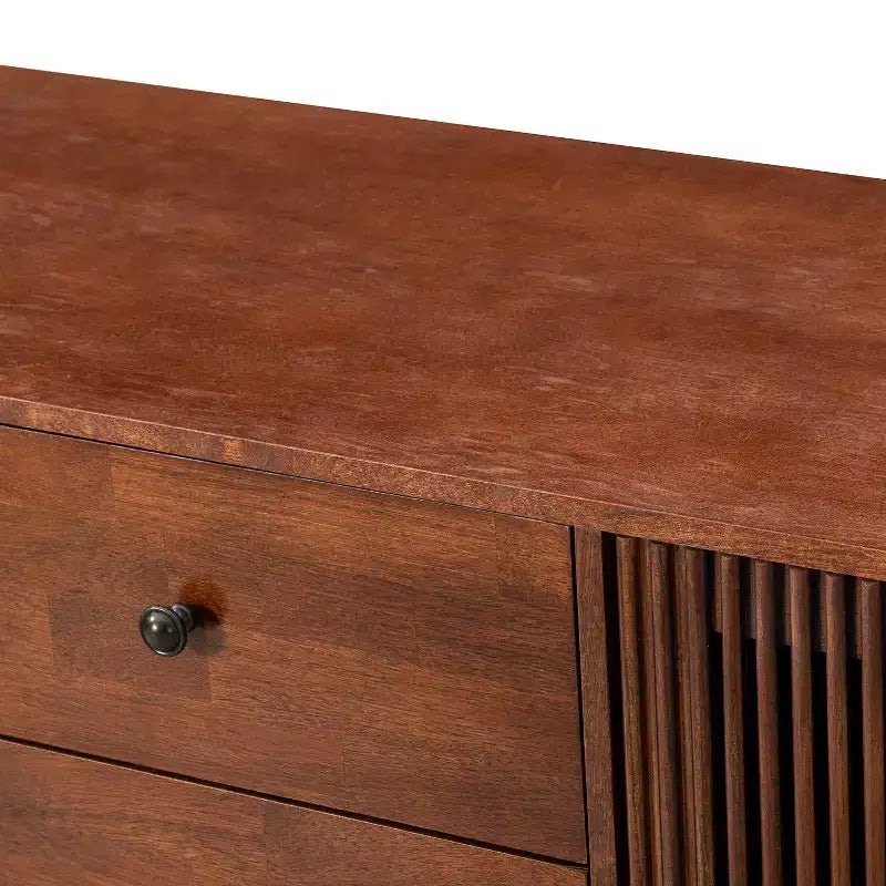 Enfilade de 147 cm de large avec 3 tiroirs et portes à persiennes, style Mid-Century