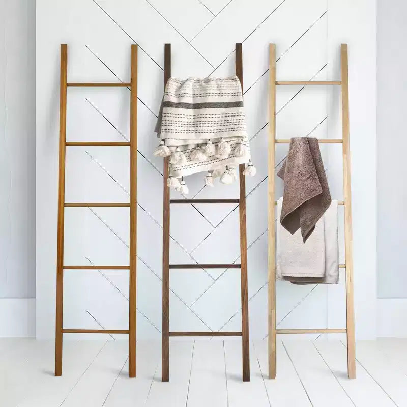 Échelle décorative en bois massif
