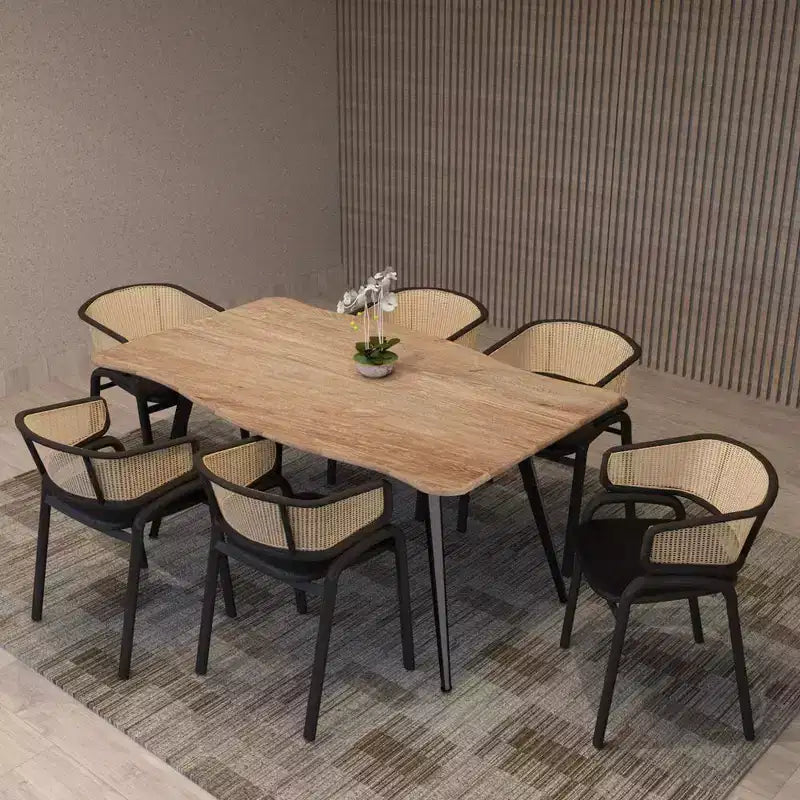 Chaise de salle à manger moderne avec structure noire, assise en velours et dossier en rotin, pour cuisine, salle à manger, bureau ou salon.
