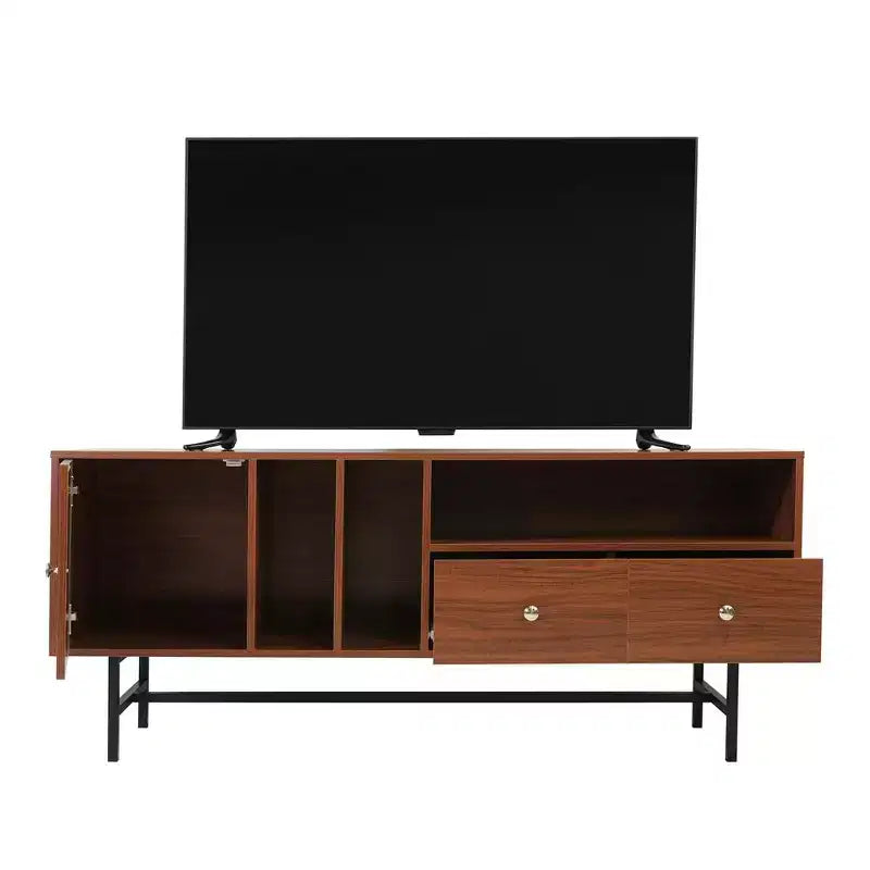 Meuble TV Mid-Century Modern avec cadre en bois, rangements fermés et pieds en fer noir, console média pour salon
