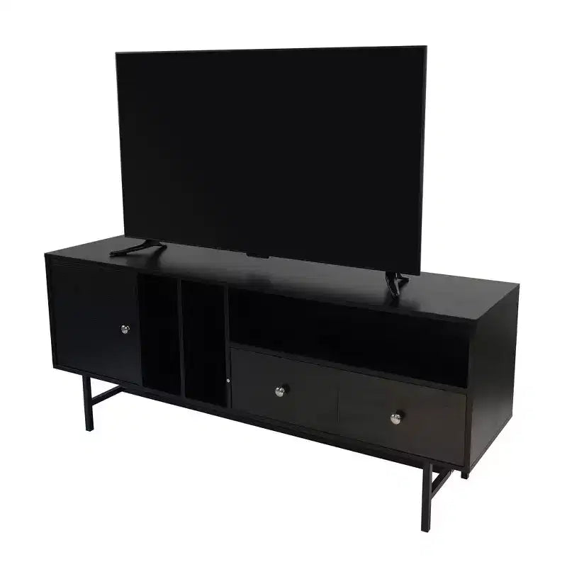 Meuble TV Mid-Century Modern avec cadre en bois, rangements fermés et pieds en fer noir, console média pour salon